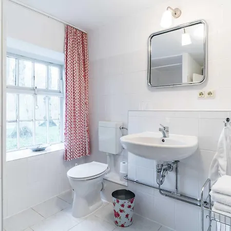 Schloss Luehburg Walkendorf